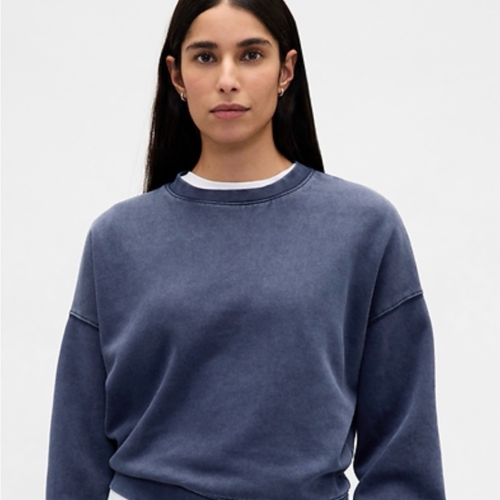 GAP Washed look Navy Crew Sweatshirt (M) and Pants Set (S)